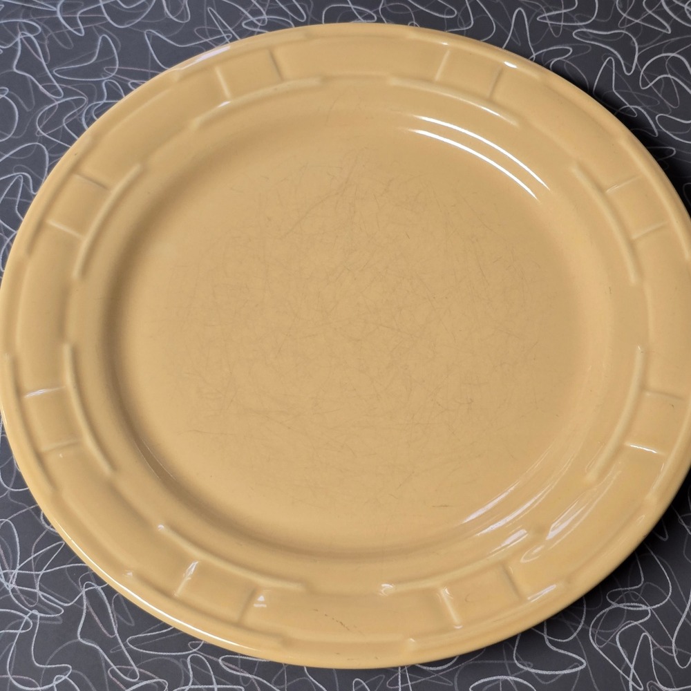 Longaberger Butternut Yellow 9" Lunch Plate Pottery Woven Traditions